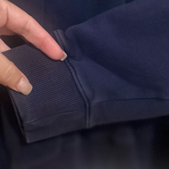 Men’s BONOBOS Distressed Navy Blue Crewneck Print Comfy  Sweatshirt. Size M. - Picture 4 of 7